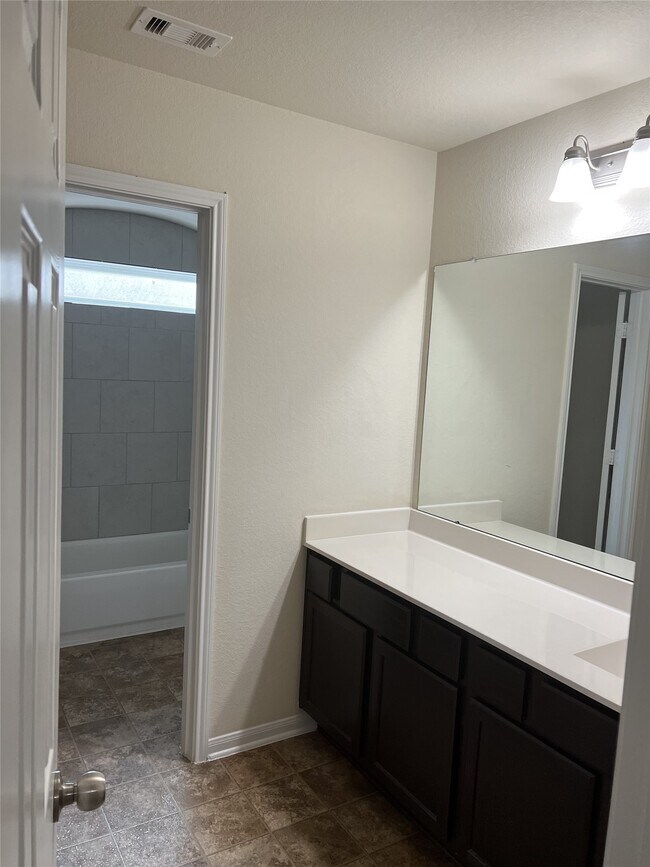 Building Photo - 10523 Chestnut Path Way