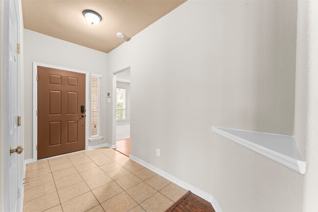 Building Photo - 21127 Gladys Yoakum Dr