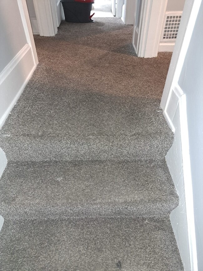 Building Photo - 1114 Fairbanks Ave