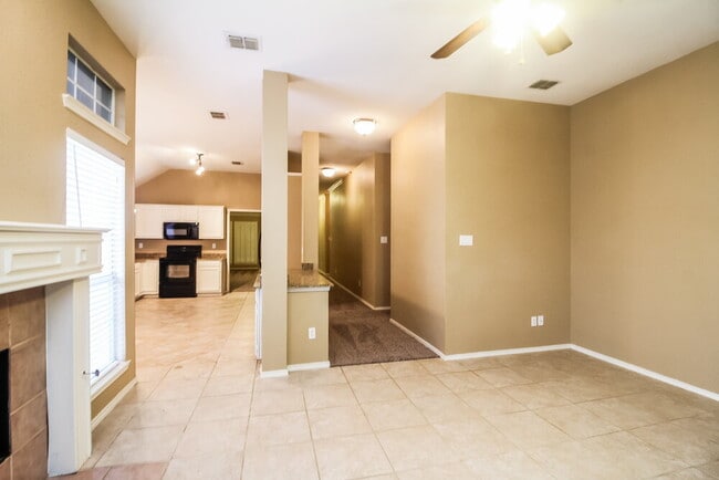 Building Photo - 4713 Baton Rouge Blvd
