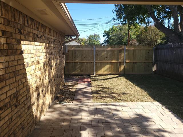 Building Photo - 331 Dogwood Dr