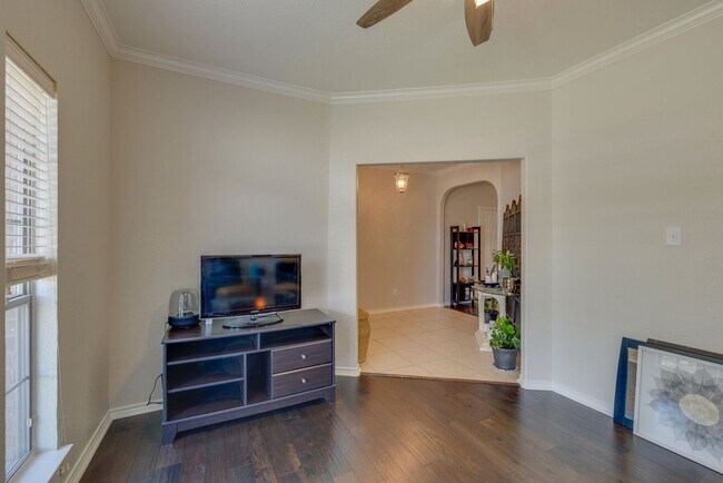 Building Photo - 10826 Calderwood Ln