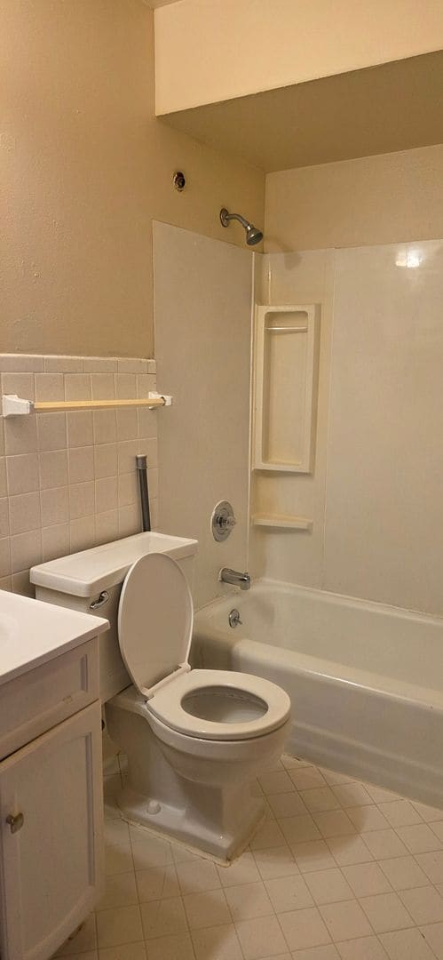 Building Photo - 5777 N 91st St