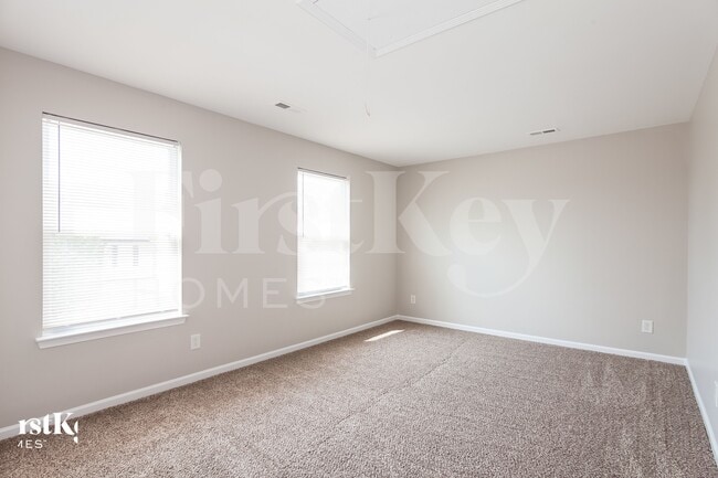 Building Photo - 1737 Larne Cir
