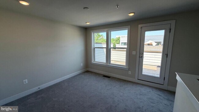 Building Photo - 12742 Verdant Wy