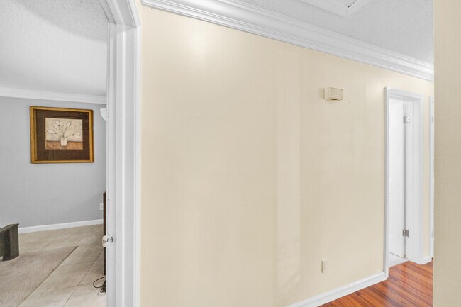 Building Photo - 1350 Riverside Cir