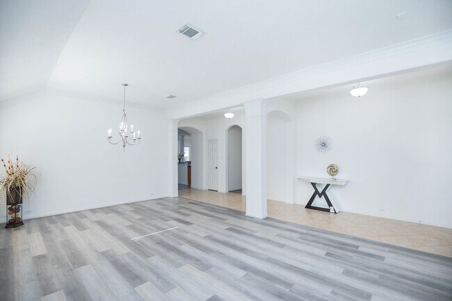 Building Photo - 8810 Rocky Knoll Ln