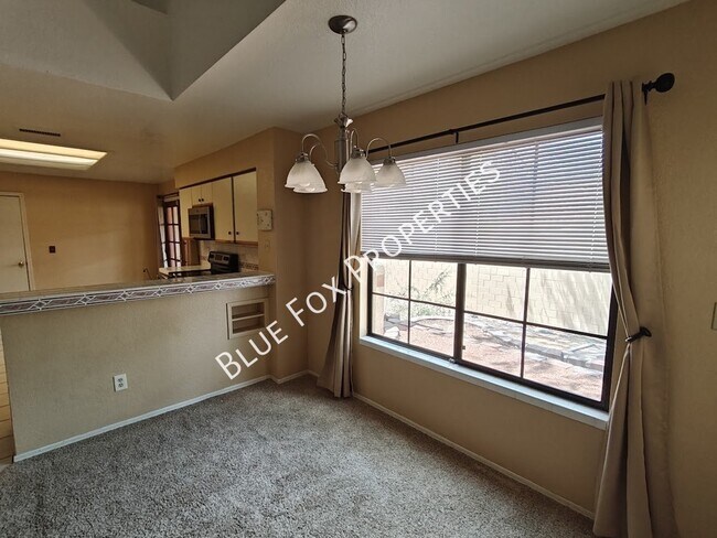 Building Photo - 131 E Horizon Cir