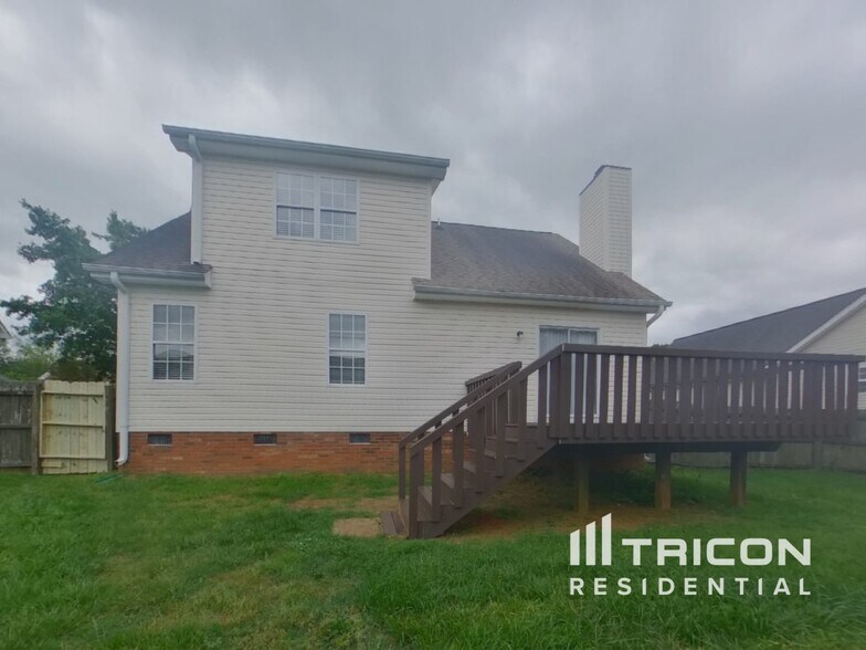 Building Photo - 118 Saddlemount Ln