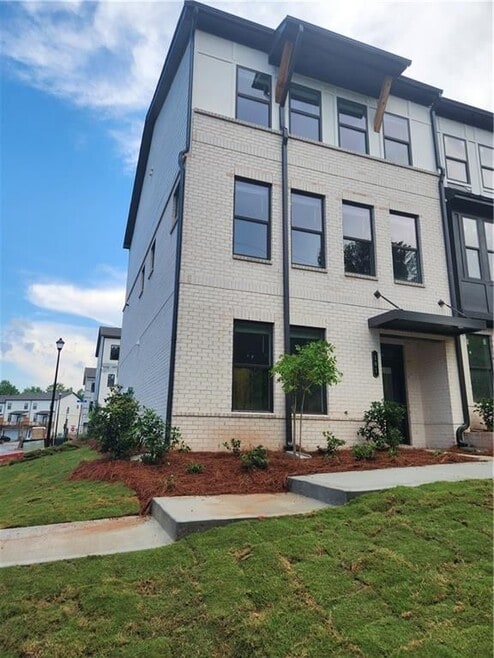 Building Photo - 101 Holt Ln