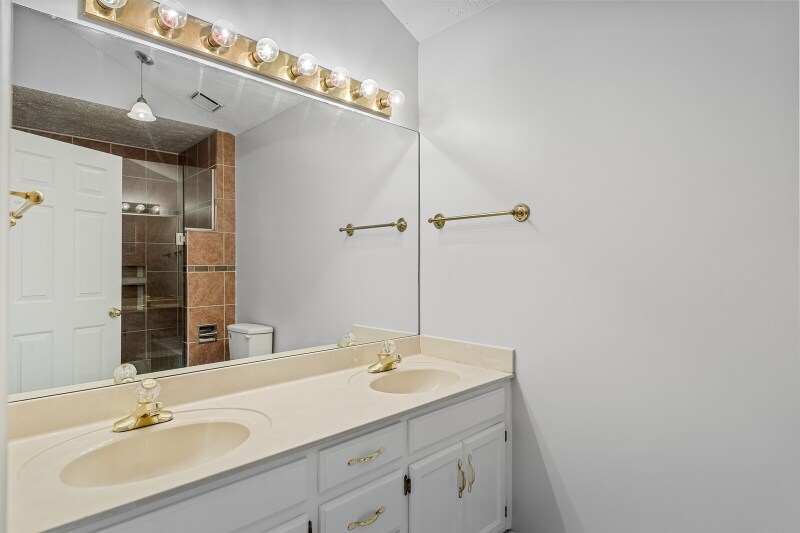 Building Photo - 6015 Bradford Hills Dr