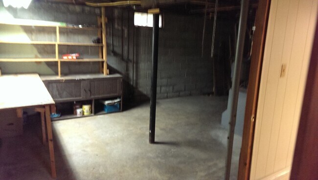 Utility room (carpeted area not shown in pix) - 621-1 Herman Ave