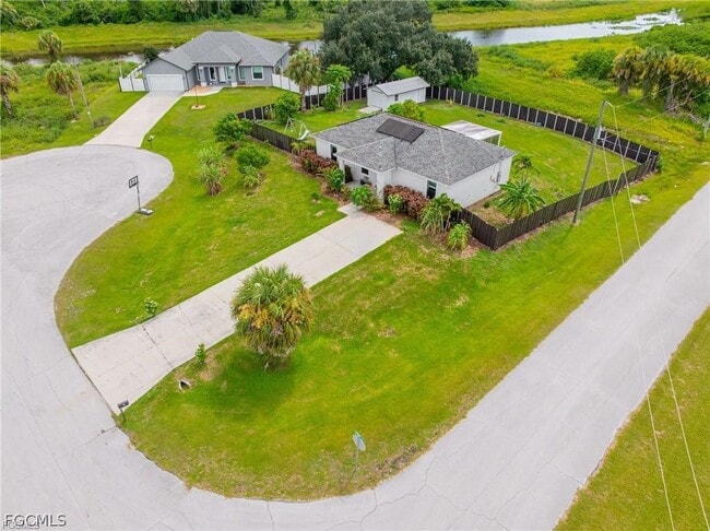 Building Photo - 9012 S Indio Ct