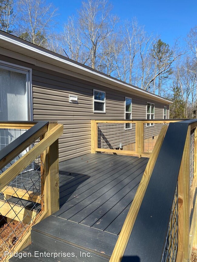 Building Photo - 4 br, 2 bath House - 174 Valley Road
