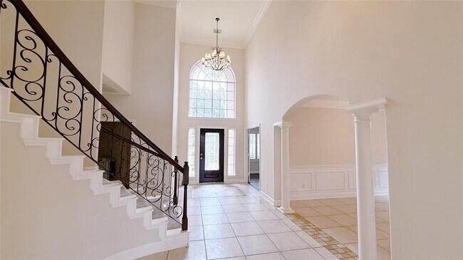 Building Photo - 14330 Ayers Rock Rd