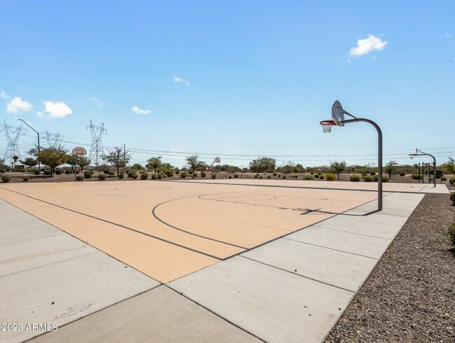 Building Photo - Spacious 3 Bed 2 Bath Home in Desirable Peoria Location