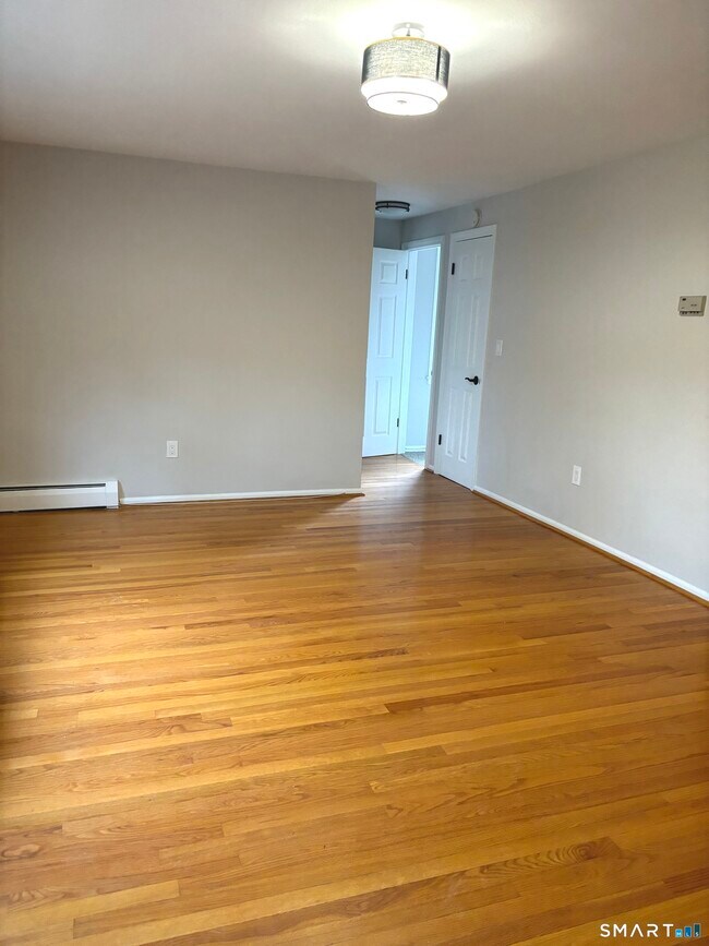 Building Photo - 17 Brickyard Rd