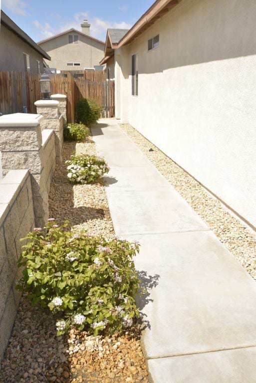 Building Photo - 13686 Sylvan Oaks St