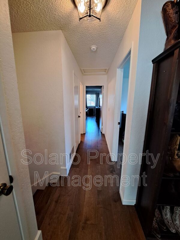 Building Photo - 110 Wayne Ct