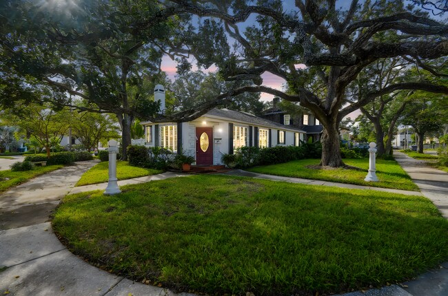 Building Photo - Beautiful Home on Davis Island