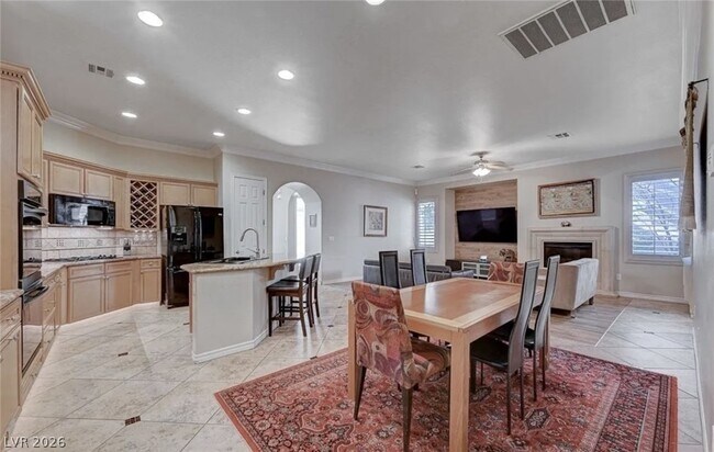 Building Photo - 2428 Granada Bluff Ct
