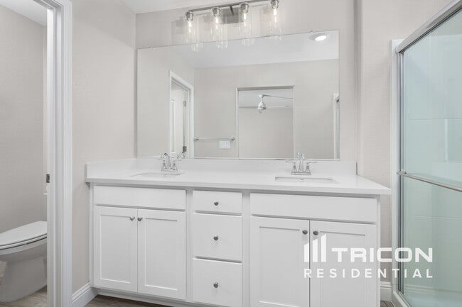 Building Photo - 11674 Venitia Ln