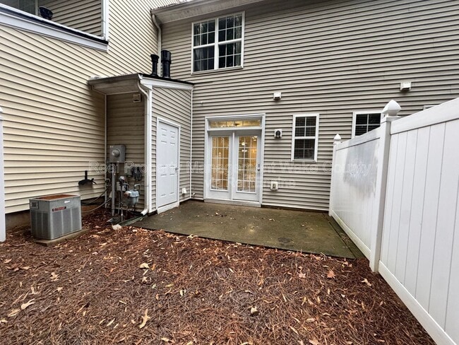 Building Photo - 8215 Martello Ln