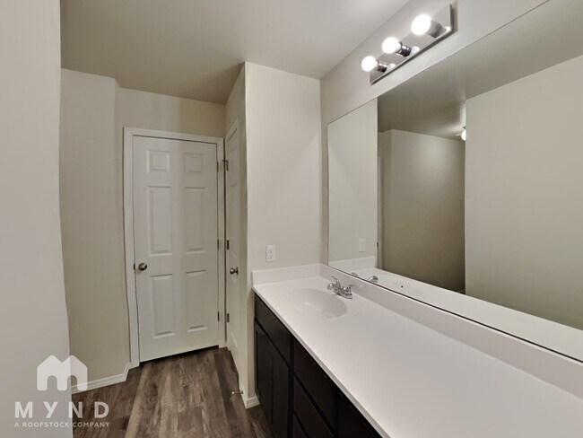 Building Photo - 4208 Umbria Rd