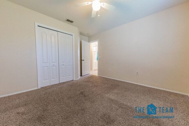 Building Photo - 515 Terranova Cir