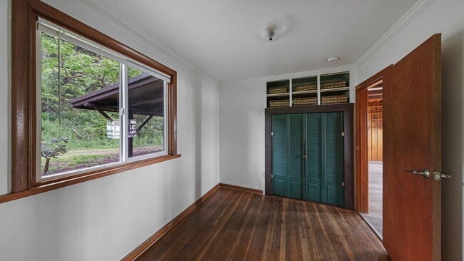 Building Photo - 2 Bed 2 Bath - View - Large Deck - Pet Fri...