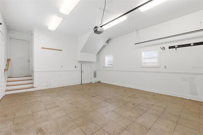 Building Photo - 555 18th Ave NE