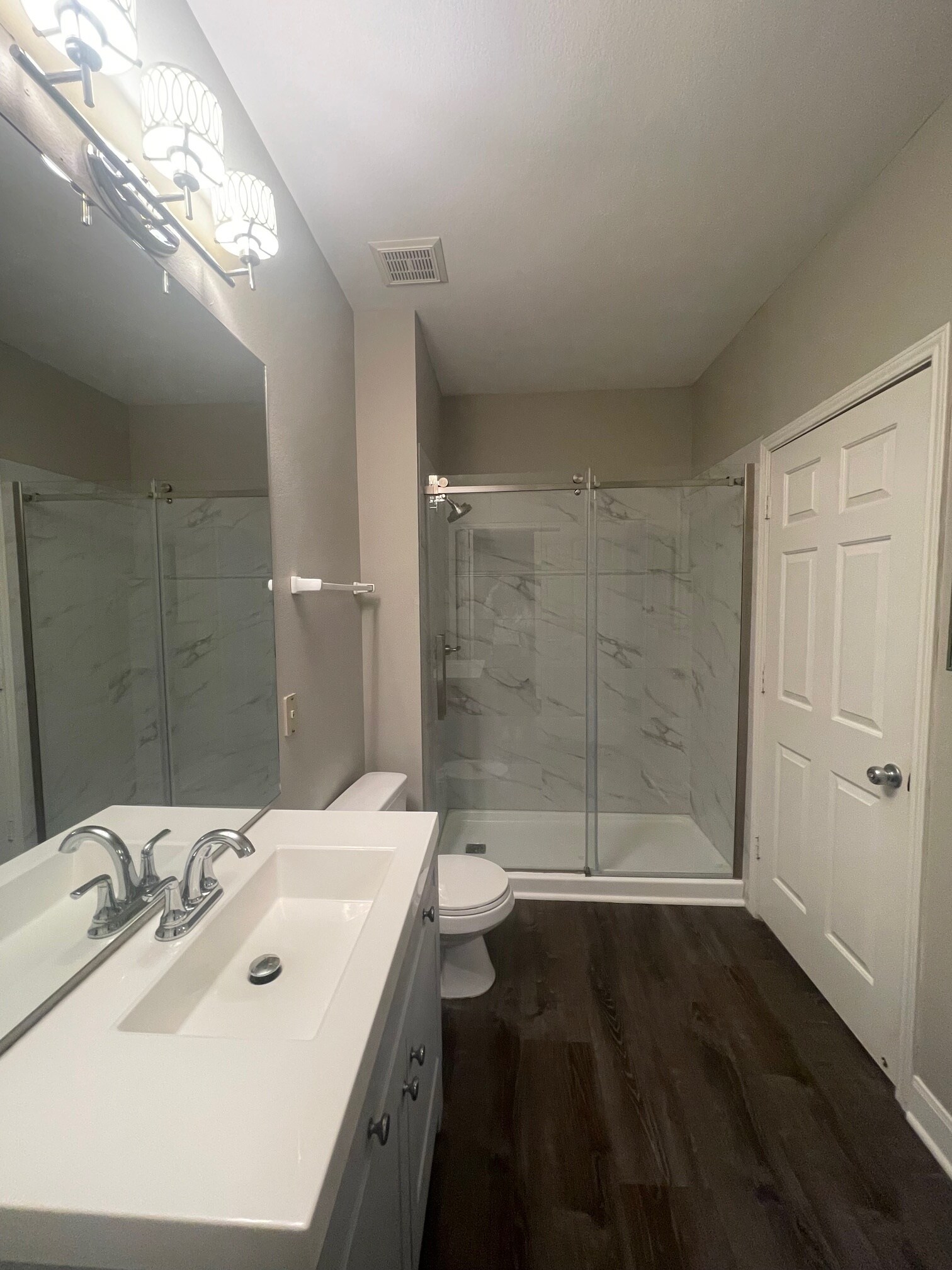 Building Photo - 11619 Tomahawk Creek Pky