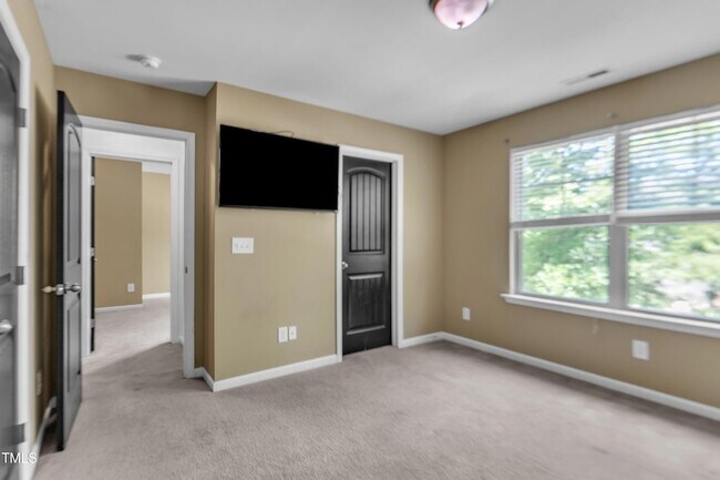 Building Photo - 211 Westgrove Ct