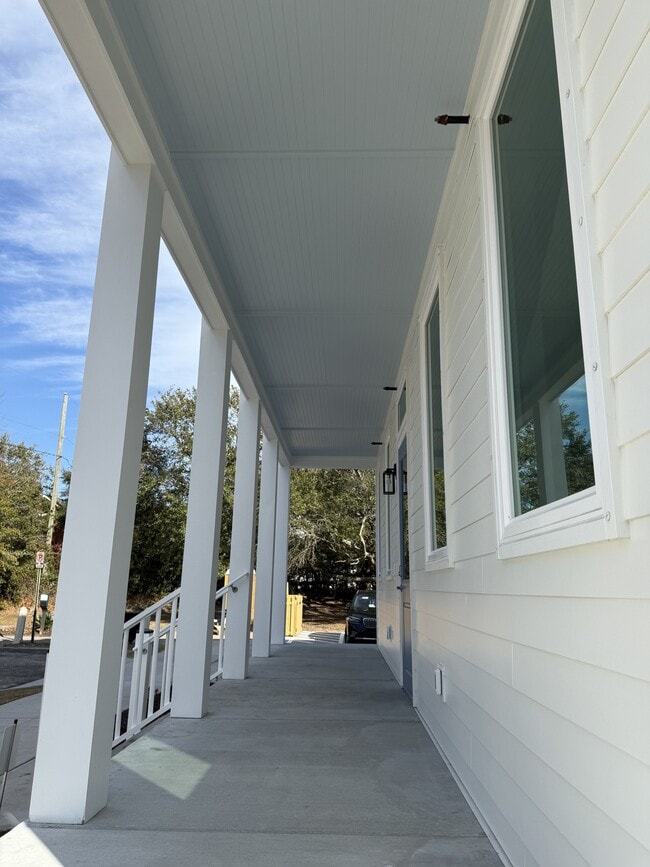 Building Photo - 89 Fishburne St