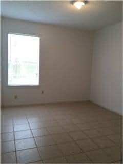 Building Photo - 1108 E Red Cedar Cir