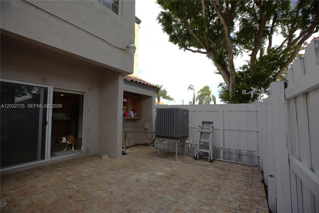 Building Photo - 6475 SW 129th Ave