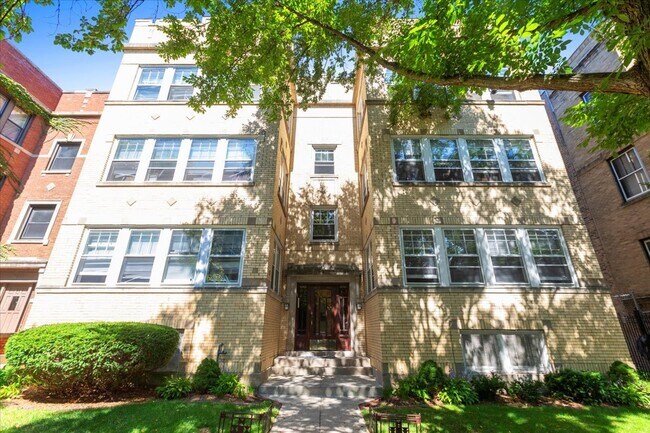 Primary Photo - 811 Dobson St