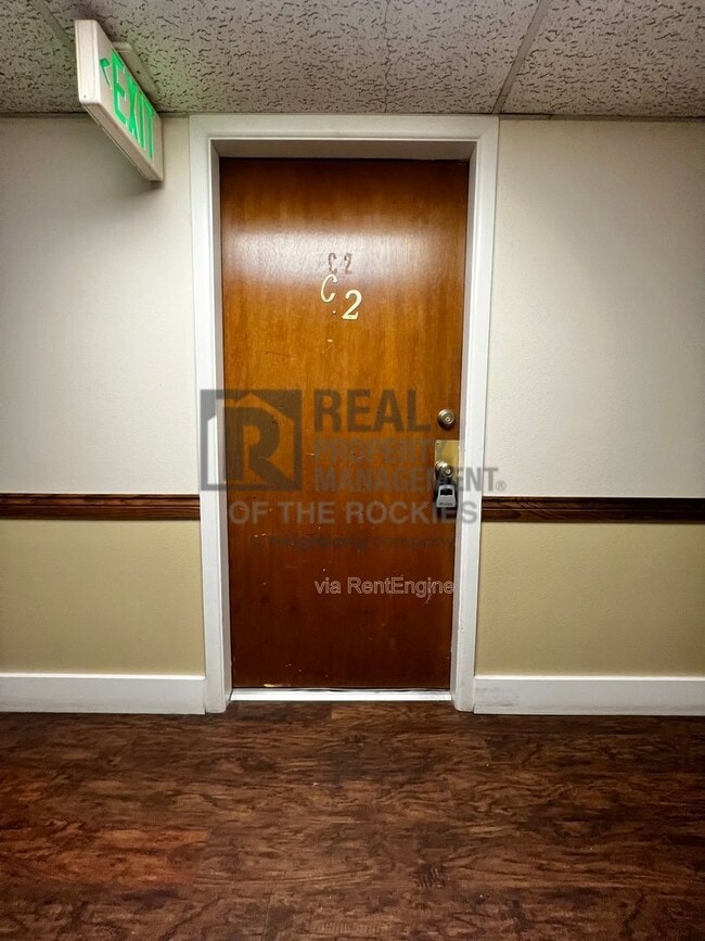 Building Photo - 1005 Robertson St