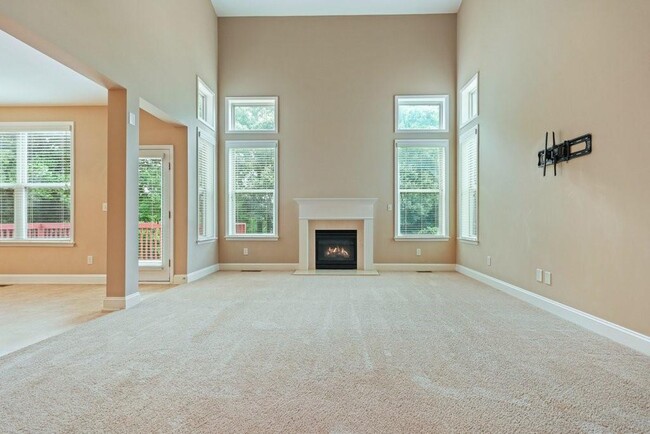 Building Photo - 1010 Chelsey Way