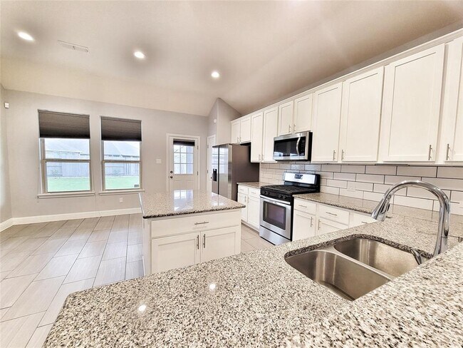 Building Photo - 2316 Vineyard Terrace Ln