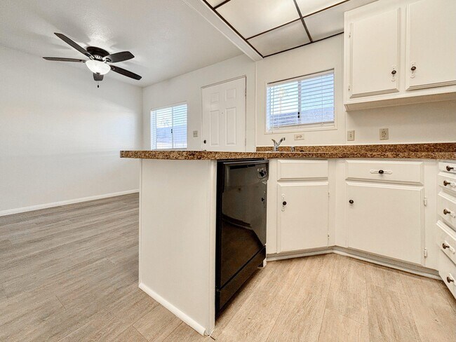 Building Photo - 40215 Harris Ln