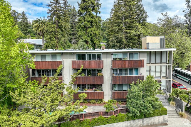 Building Front - The Montclair