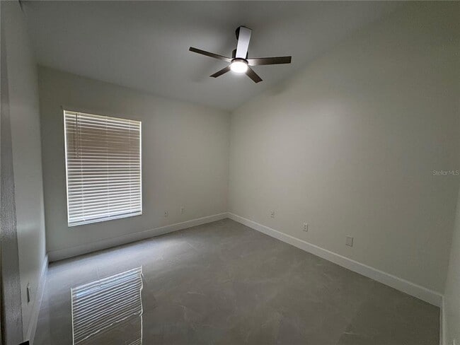 Building Photo - 11215 Crystal Glen Blvd