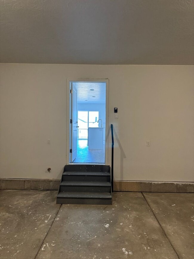 Building Photo - 2958 W Graham Lp