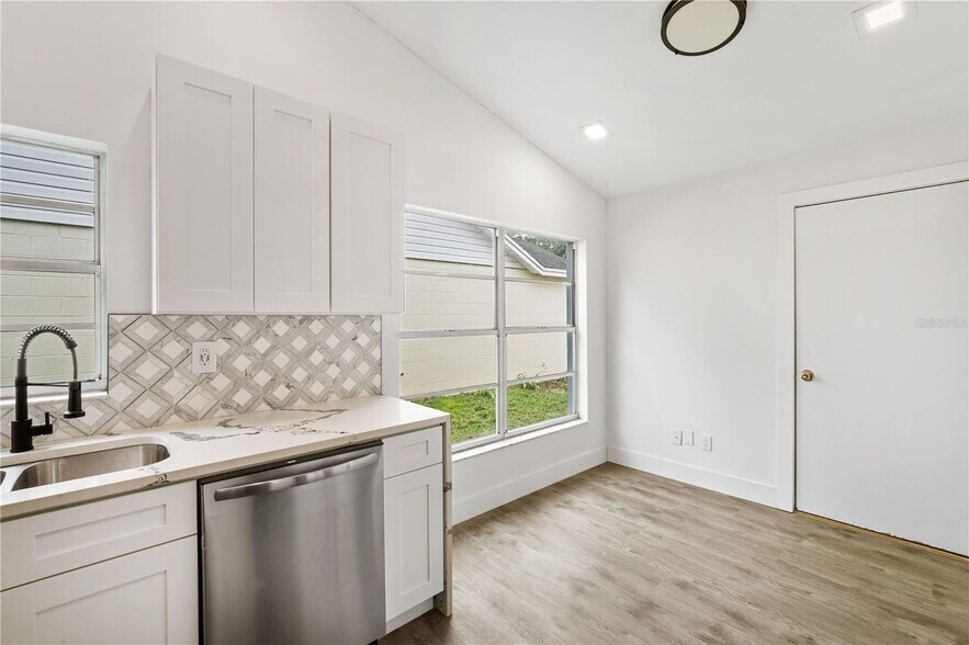 Building Photo - 1814 Tarah Trace Dr