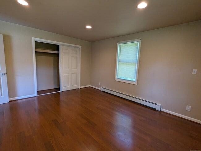 Building Photo - 778 Buddington Rd