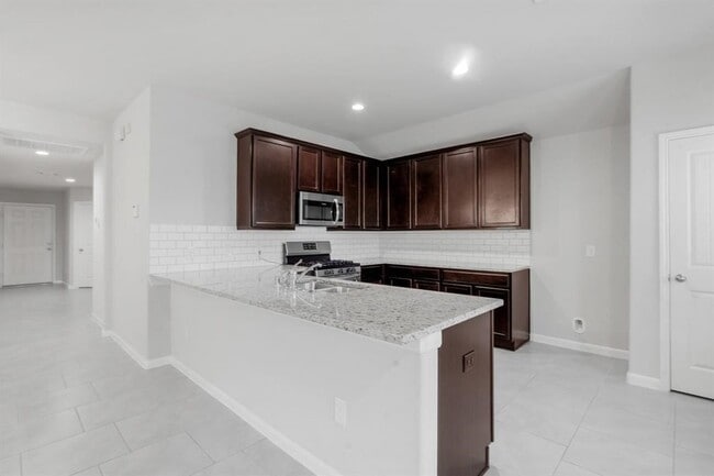 Building Photo - 2130 Mirror Ridge Ct