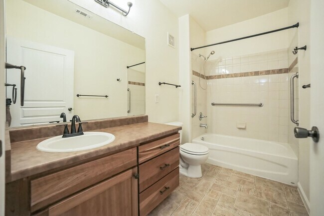 Building Photo - Charming 3BR Condo in Arvada