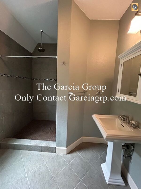 Building Photo - 4720 NE 26th Ave