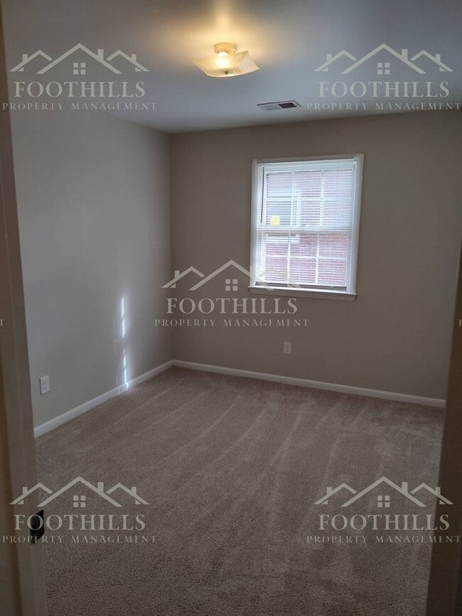 Building Photo - 3-Bedroom Rental Near Anderson University